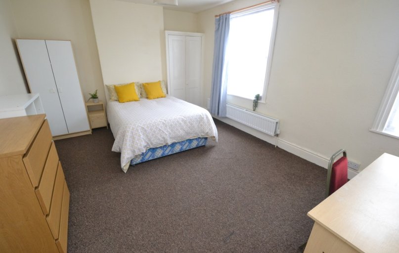 Oakfields Road, West Bridgford, Nottingham - Image 1