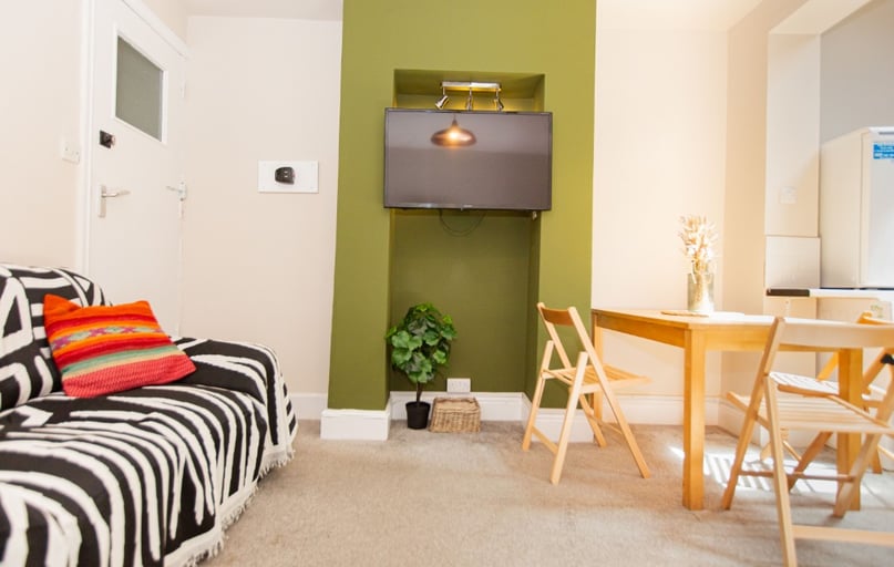 Charnwood Grove, West Bridgford, Nottingham - Image 1