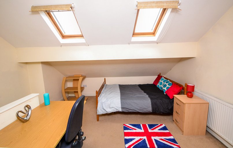 Dunkirk Road, Dunkirk, Nottingham - Image 1