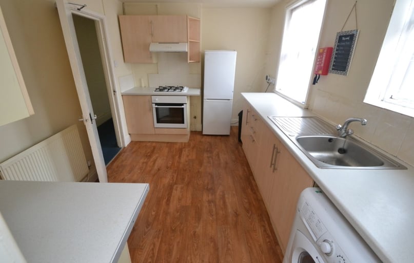 Henry Road, West Bridgford, Nottingham - Image 1