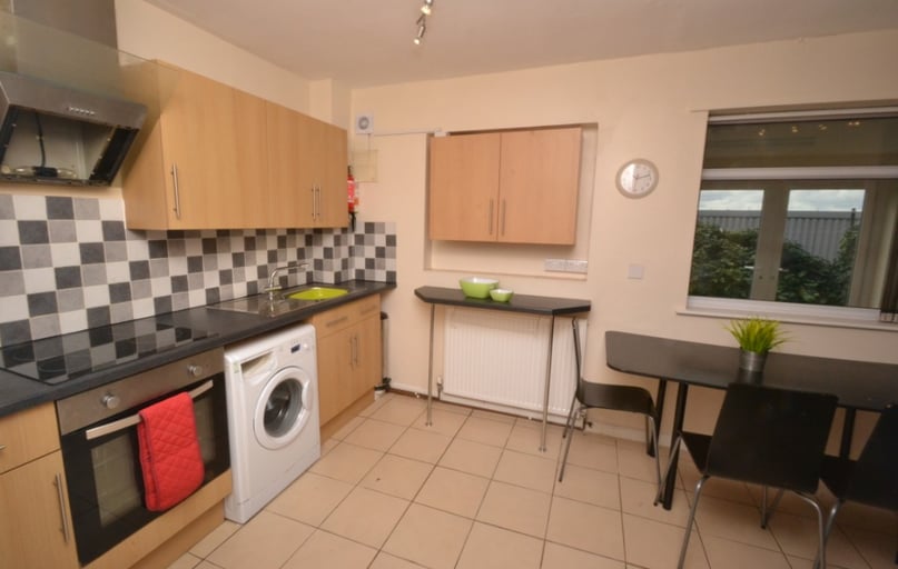 Allenfield Court, Park Road, Lenton, Nottingham - Image 1