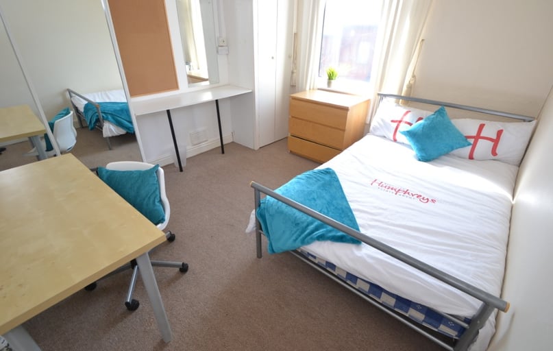 Harley Street, Lenton, Nottingham - Image 1