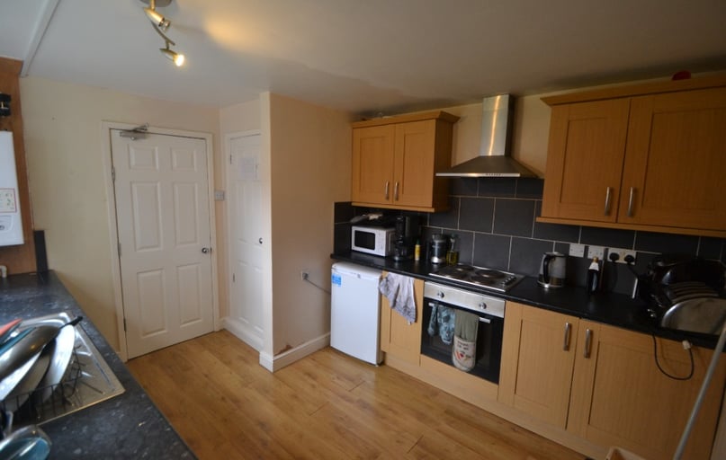 Forsythia Gardens, Lenton, Nottingham - Image 1