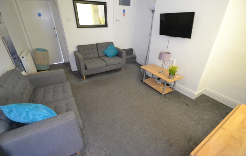 Hart Street, Lenton, Nottingham - Image 1