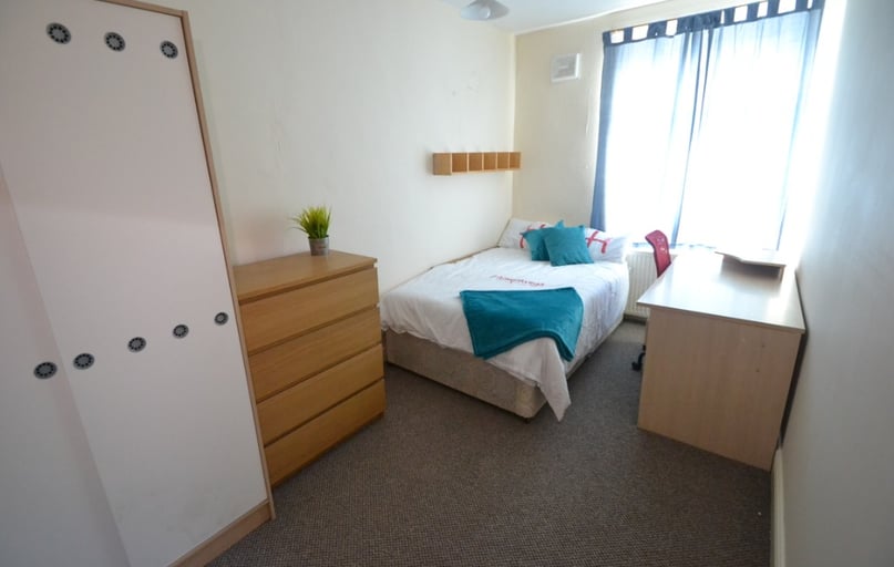 Lenton Boulevard, Radford, Nottingham - Image 1