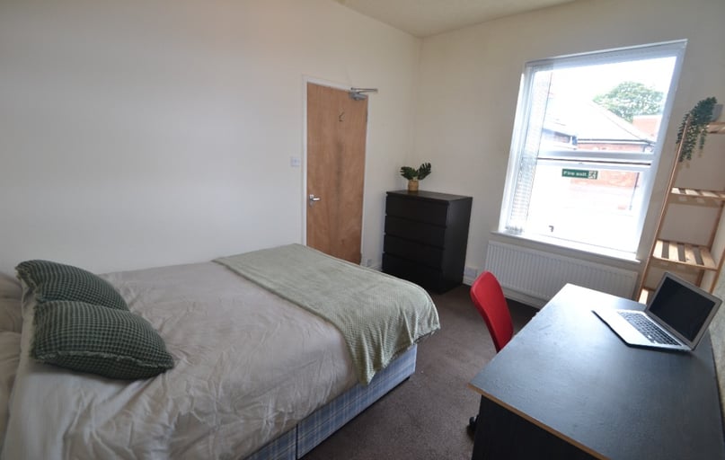 Cloister Street, Dunkirk, Nottingham - Image 1