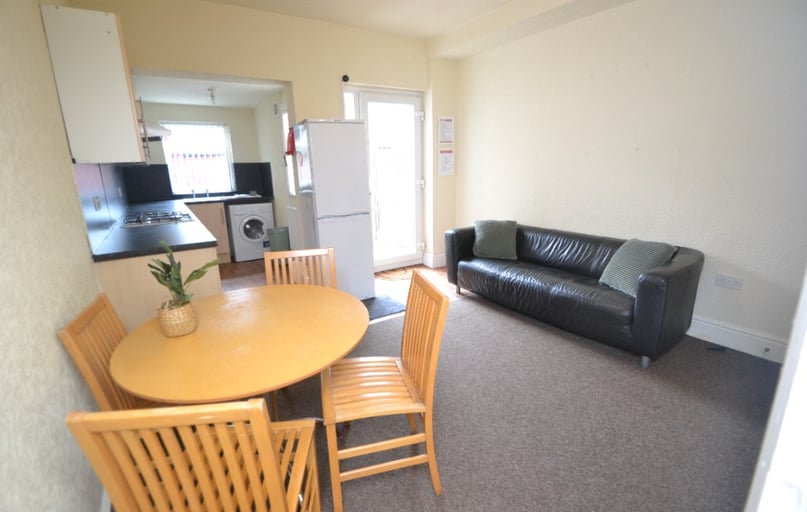 Cloister Street, Dunkirk, Nottingham - Image 1