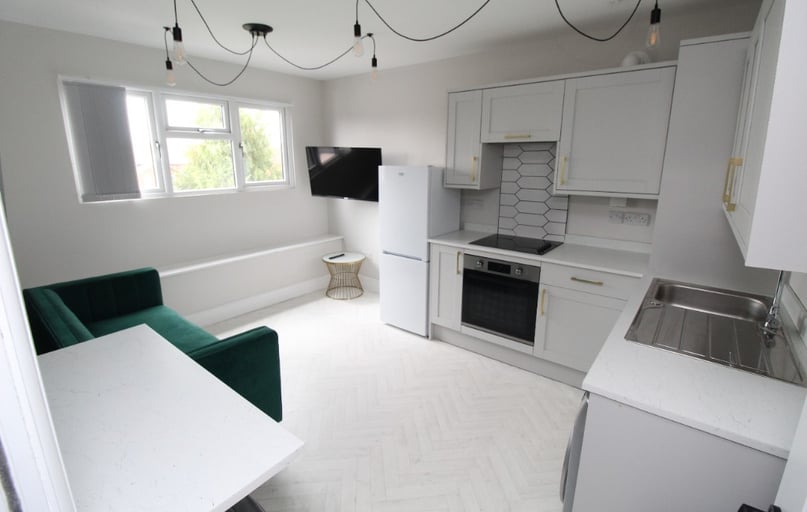 North Road, West Bridgford, Nottingham - Image 1