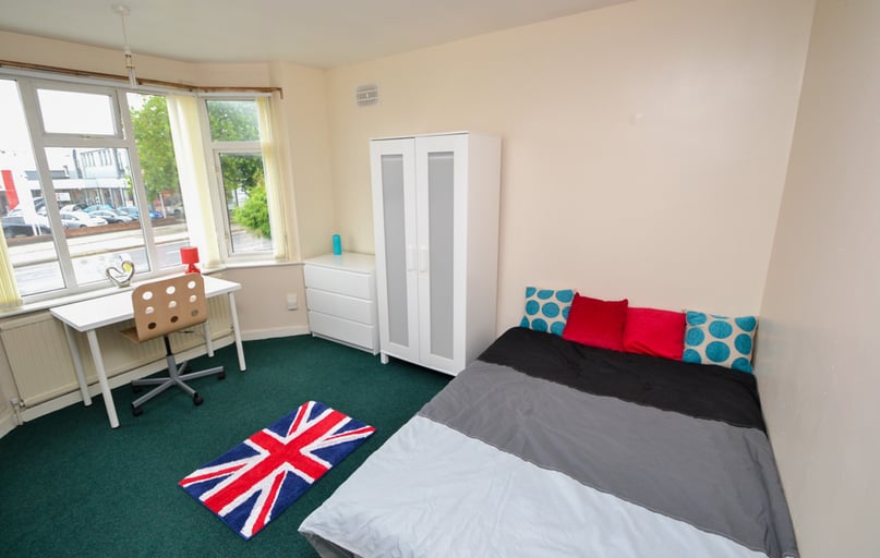 Derby Road, Lenton, Nottingham - Image 1