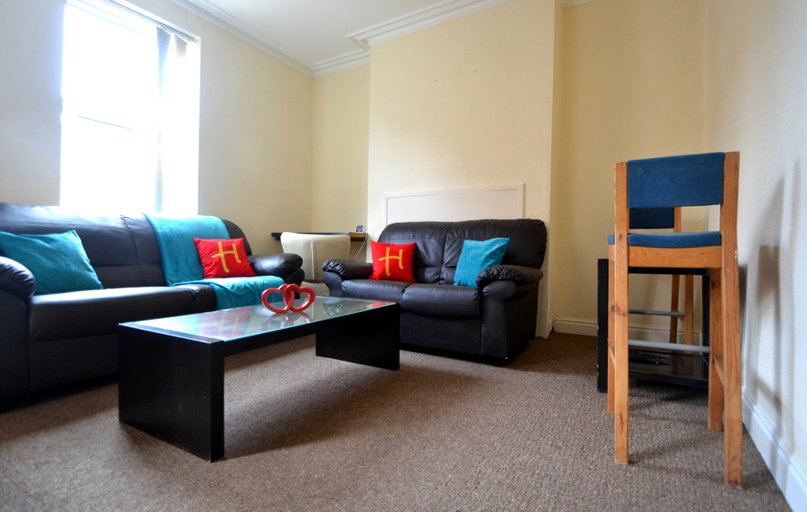 Bridge Grove, West Bridgford, Nottingham - Image 1