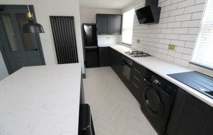 Henry Road, West Bridgford, Nottingham - Image 1