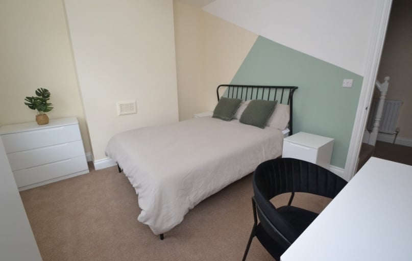 Birrell Road, Forest Fields, Nottingham - Image 1