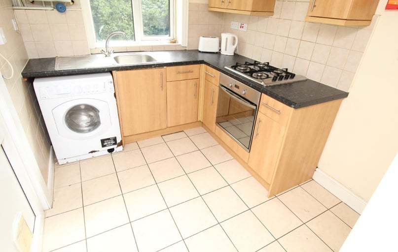 Highfield Road, Dunkirk, Nottingham - Image 1