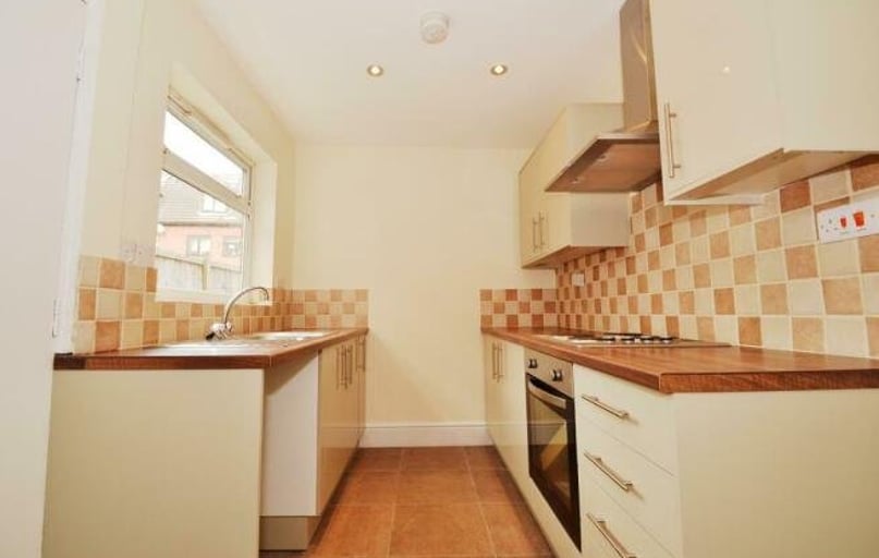 Warwick Street, Dunkirk, Nottingham - Image 1