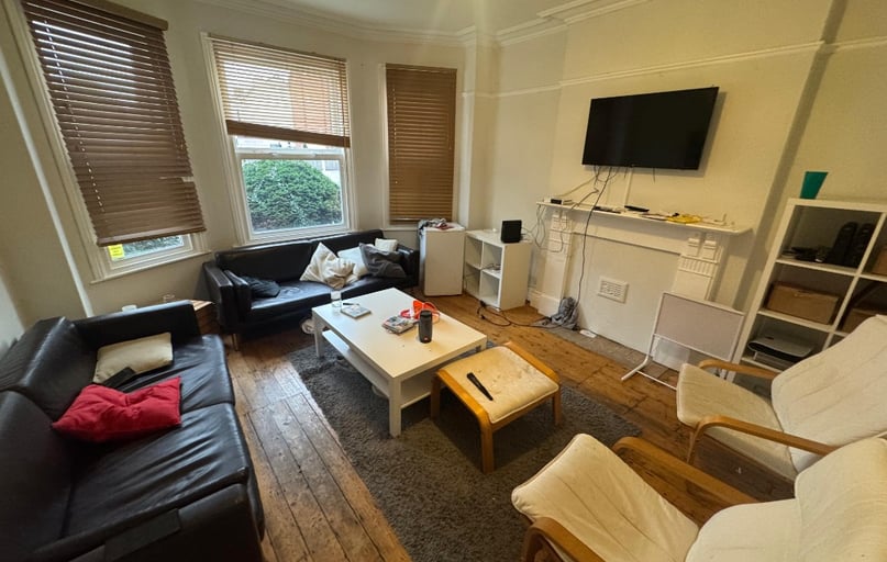 (5 Bed) Millicent Road, West Bridgford, Nottingham - Image 1