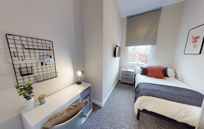 Broad Street (5 Bed), Hockley, Nottingham - Image 1