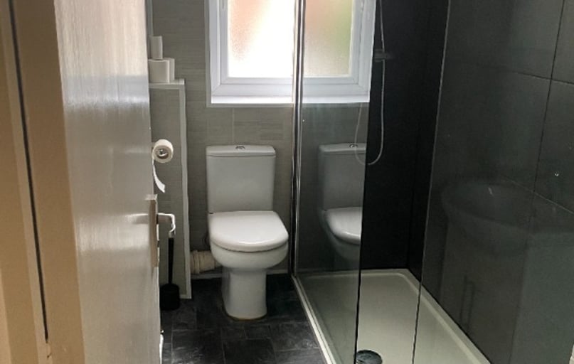 Montpelier Road (2 Bed), Dunkirk, Nottingham - Image 1