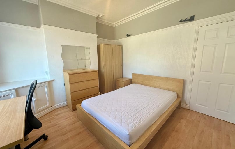 Lynam Street, Penkhull, Stoke - Image 1