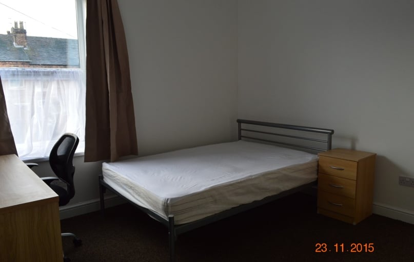 Cornwallis Street, Penkhull, Stoke - Image 1