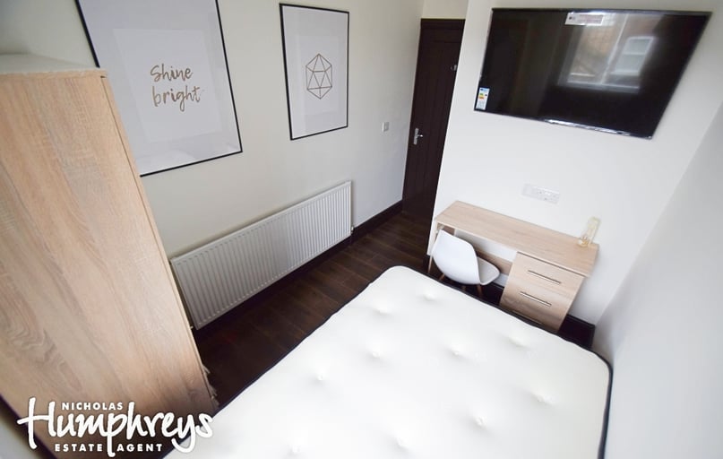 Seaford Street, Shelton, Stoke - Image 1