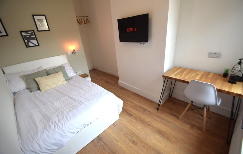 Conway Street, Shelton, Stoke - Image 1