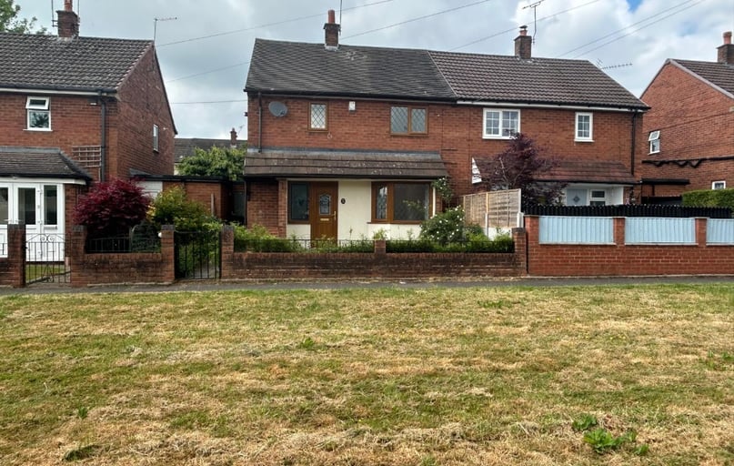 Dee Lane, Trent Vale, Newcastle under Lyme - Image 1