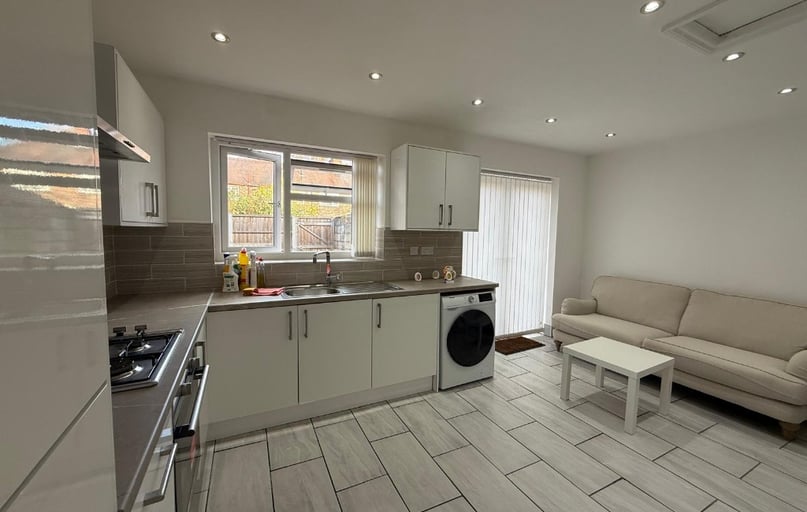 Cauldon Road, Shelton, Stoke - Image 1