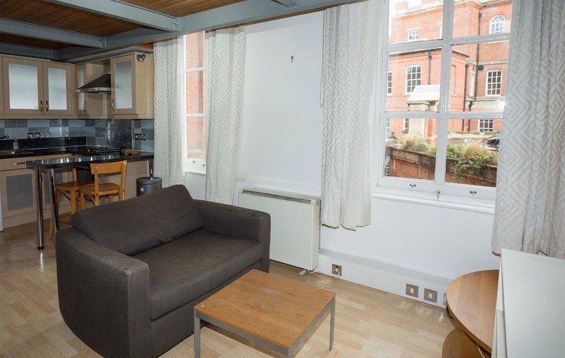 Park Row, City Centre, Nottingham - Image 1