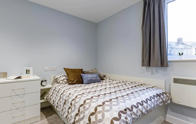 5 Bed Club Studio, Mary Parker House, 17 Apsley Road, Mutley, Plymouth - Image 1
