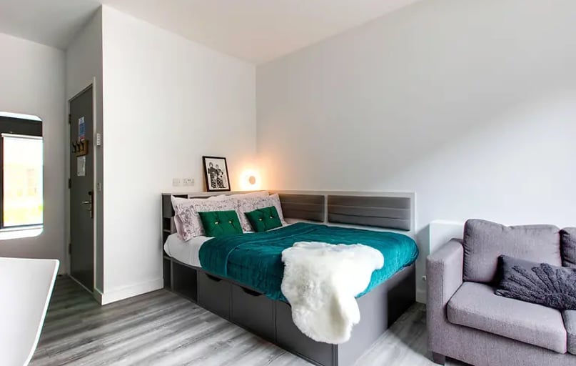 Classic Studio, Highfield Park, 274 North Circular Road, City Centre, Dublin - Image 1