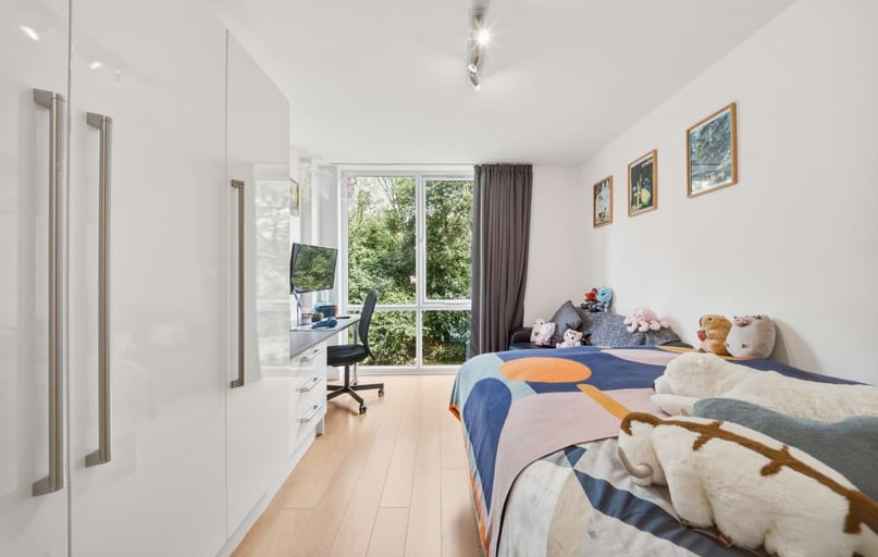 Silver River Studio, Floors 1-6, CODE Students, 40-72 Western Road, Bede Park, Leicester - Image 1