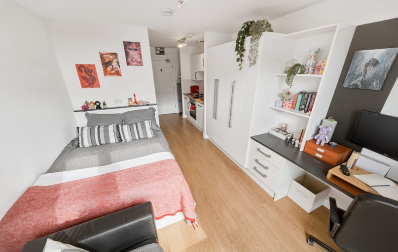 Silver Courtyard Studio, Floors 7-8, CODE Students, 40-72 Western Road, Bede Park, Leicester - Image 1