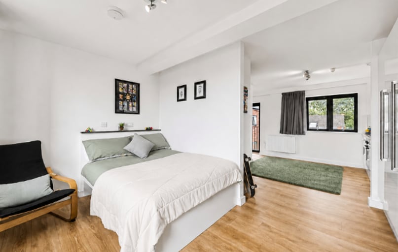 Silver Super-Large Courtyard Studio, Floors G-2, CODE Students, 40-72 Western Road, Bede Park, Leicester - Image 1