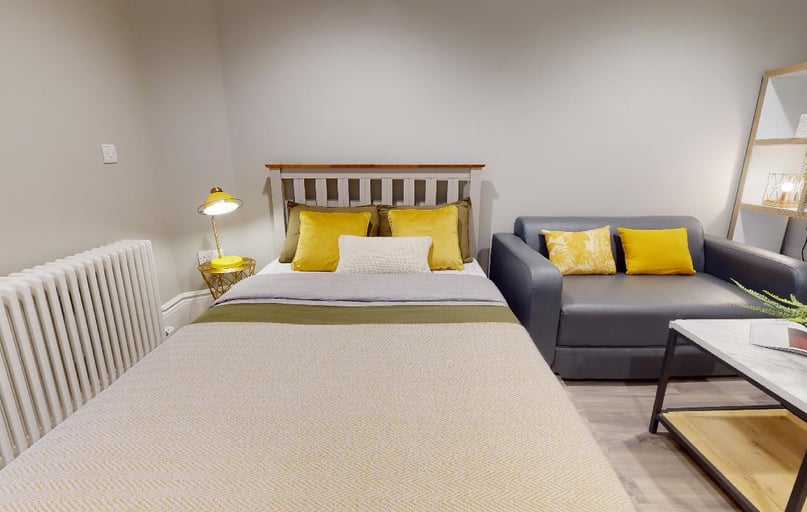 Platinum En Suite, iQ Elliott House, 8-10 Hillside Crescent, City Centre, Edinburgh - Image 1