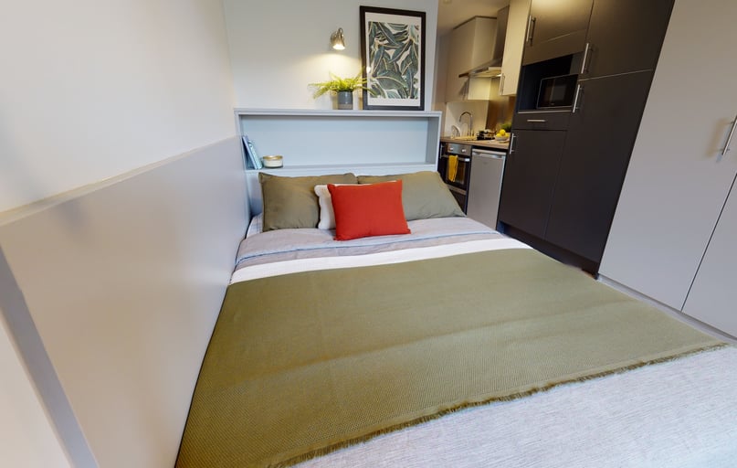 Saver Studio, iQ Fountainbridge, 114 Dundee Street, Haymarket, Edinburgh - Image 1