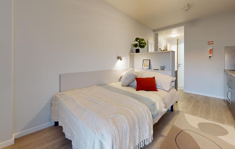 Silver Studio Plus, iQ City, 11 Bastwick Street, Finsbury, London - Image 1