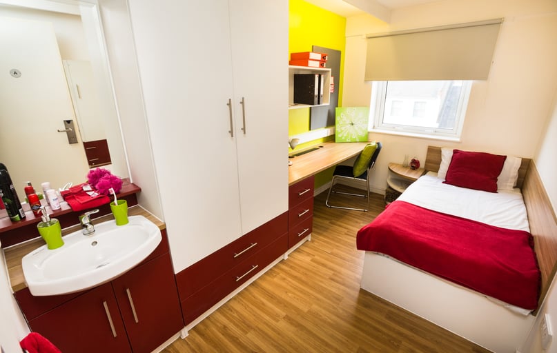 Silver Room, iQ The Arcade, 385 – 401 Holloway Road, Holloway, London - Image 1