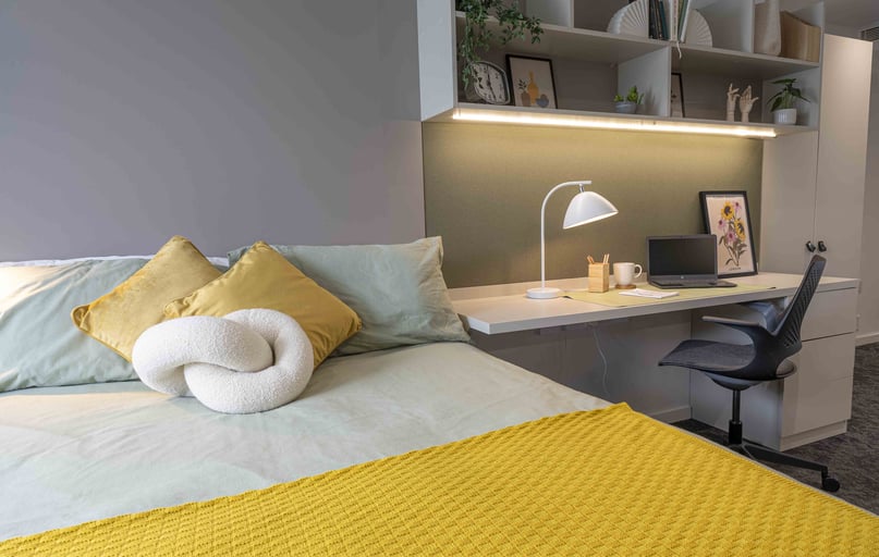 Bronze Studio Premium, iQ Vega, 6 Miles Street, Vauxhall, London - Image 1