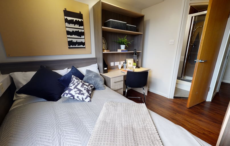 Saver En Suite, iQ Lambert and Fairfield House, Granby Row, City Centre, Manchester - Image 1