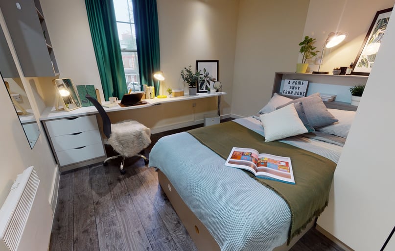 Platinum En Suite, iQ Ty Willis House, 6-8 High Street, City Centre, Bangor - Image 1