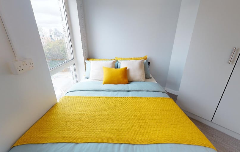 Gold Studio, iQ Broderick House, 140 Bath Row, City Centre, Birmingham - Image 1