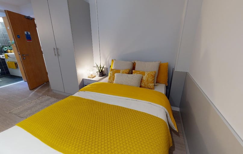 Platinum Studio, iQ Broderick House, 140 Bath Row, City Centre, Birmingham - Image 1