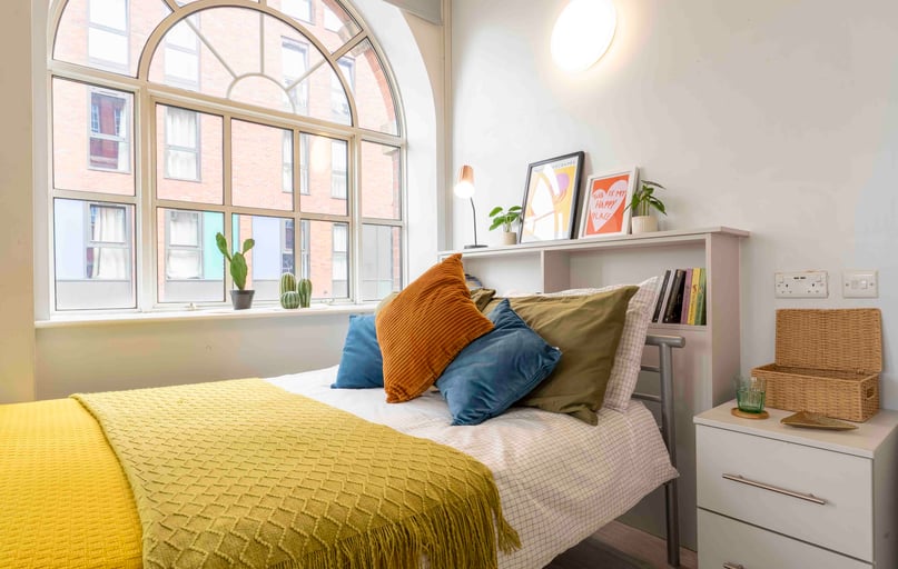 Platinum Studio Plus, iQ Studios 51, 30 Bagot Street, City Centre, Birmingham - Image 1