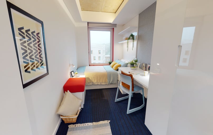 Gold En Suite Plus, iQ Brighton, 7 The Furlong, Coombe Road, Brighton - Image 1