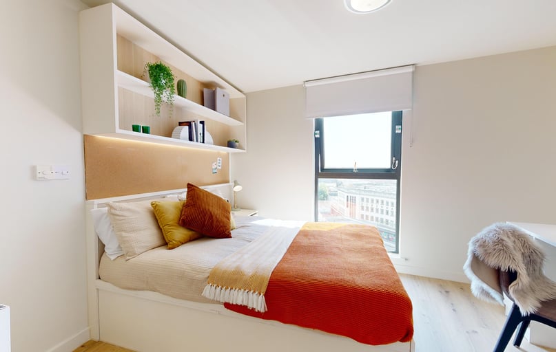 Gold Studio, iQ Bristol, Marlborough Street, City Centre, Bristol - Image 1