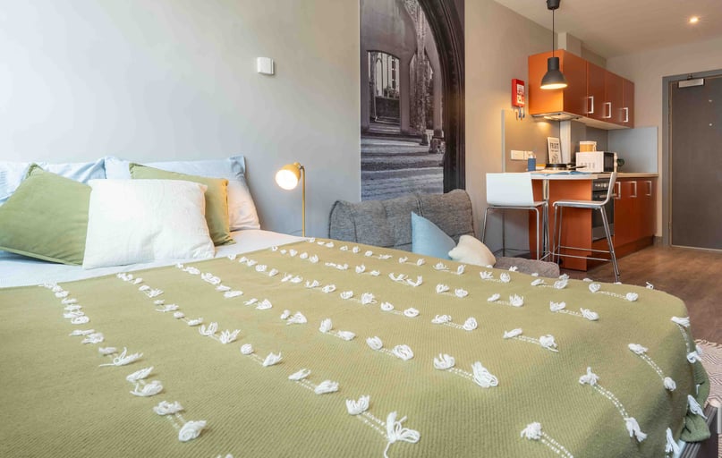 Gold Studio, iQ Water Lane House, Temple Street, Clifton, Bristol - Image 1