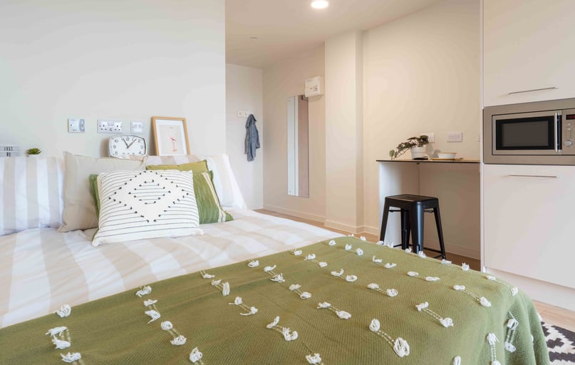 Gold Studio Premium, iQ Longwood Place, Longwood Close, Earlsdon, Coventry - Image 1