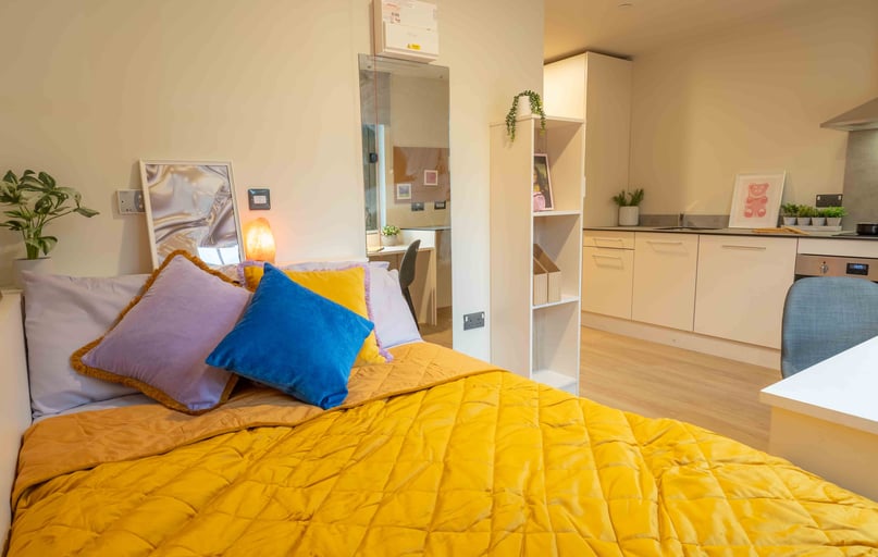 Silver Studio Plus, iQ Longwood Place, Longwood Close, Earlsdon, Coventry - Image 1