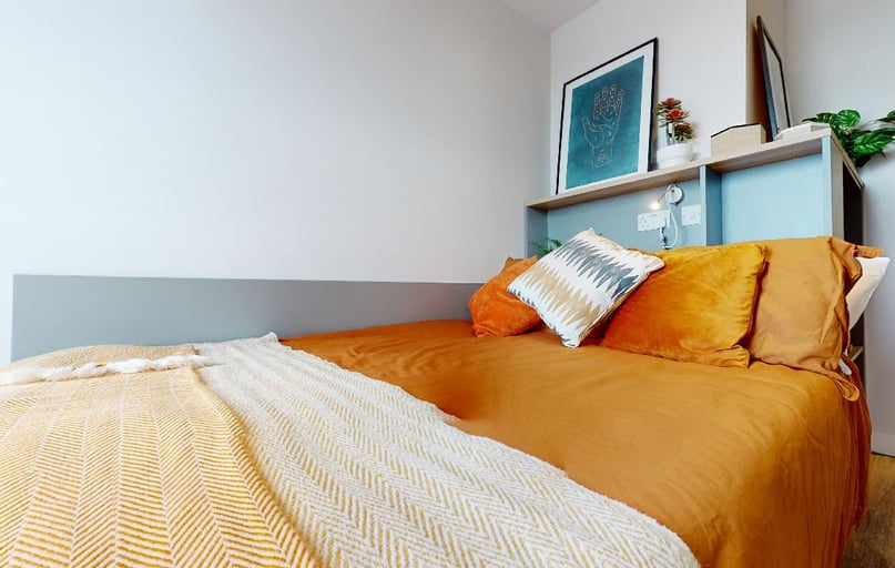 Copper En Suite, iQ Weaver Place, Bishop Street, City Centre, Coventry - Image 1