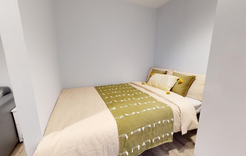 Platinum Studio, iQ Elliott House, 8-10 Hillside Crescent, City Centre, Edinburgh - Image 1